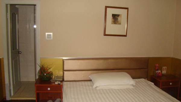 Yi Ting Business Hotel 