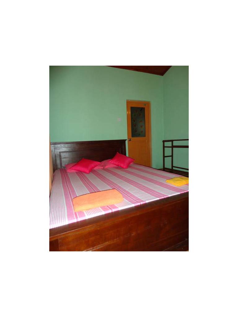 Nilmini Holiday Resort 