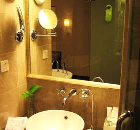 Туры в Poly White Rose Hotel  в Китае