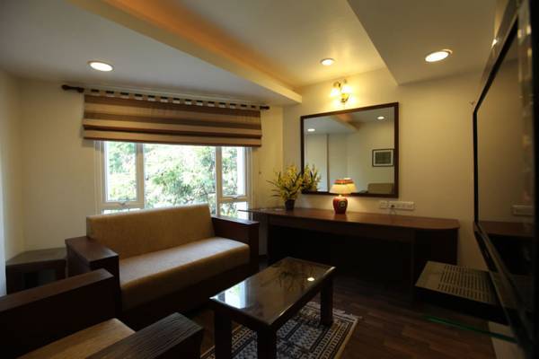 Brunton Heights Hotel  3* Индия, Бангалор