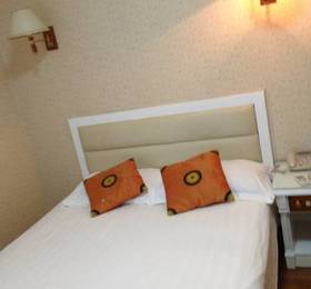 Shanghai Funing Hotel  в Шанхае