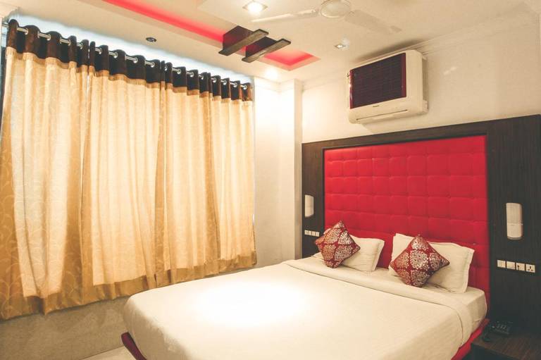 Hotel Mandiram Palace 