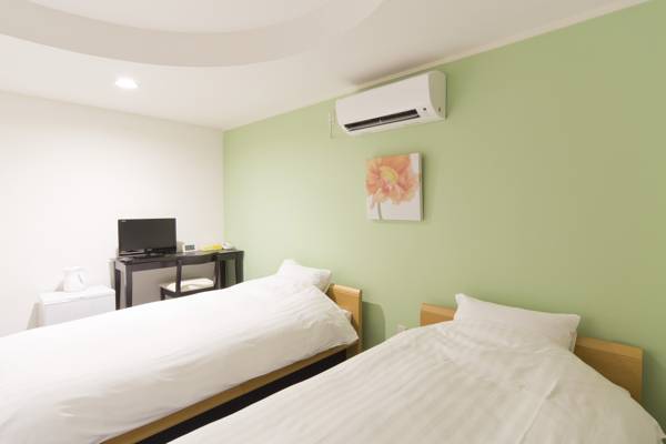 Shin-Okubo City Hotel 
