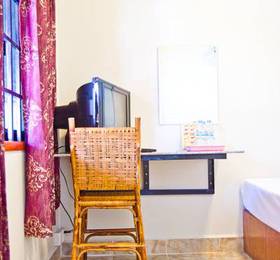 Zana Beach Guesthouse  в Сиануквиле