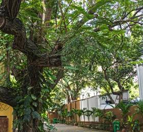 Hanu Reddy Residences  в Ченнаи