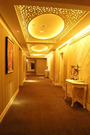 Luoyang Bohemia Hotel  4* Китай, Лоян