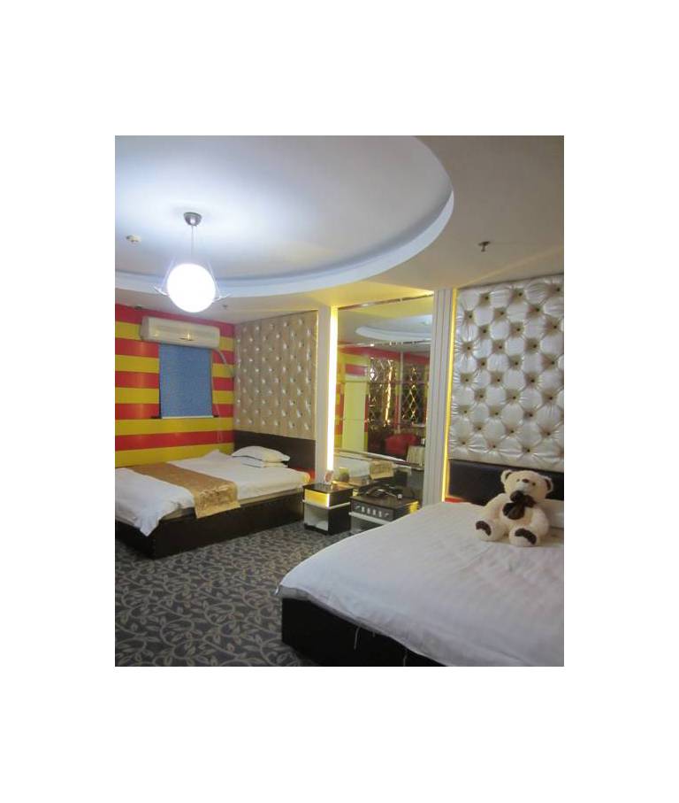 Jiujiu Holiday Hotel 