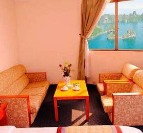 Van Hai Halong Hotel  в Халонге