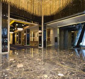 Agora Hotel Yangzhou  в Янчжоу