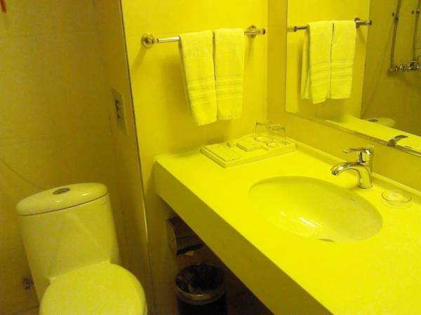Yahao Business Hotel 