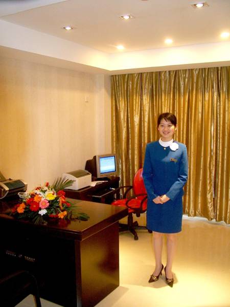 Dongxin Grand Hotel  4*