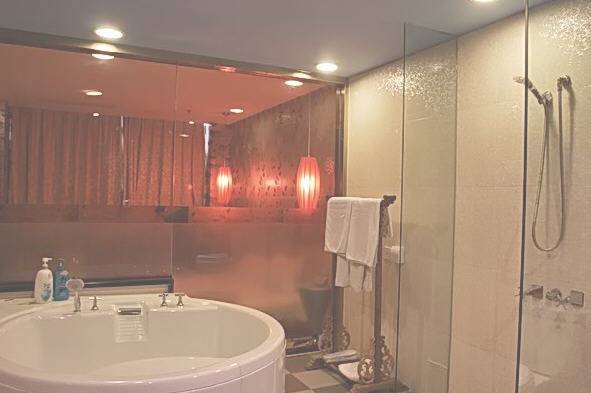 Magical Kirin Hotel 