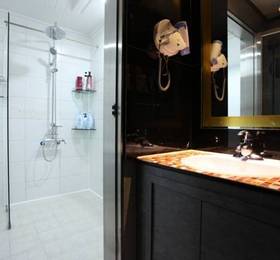 Yeoksam Tomgi Hotel  в Сеуле