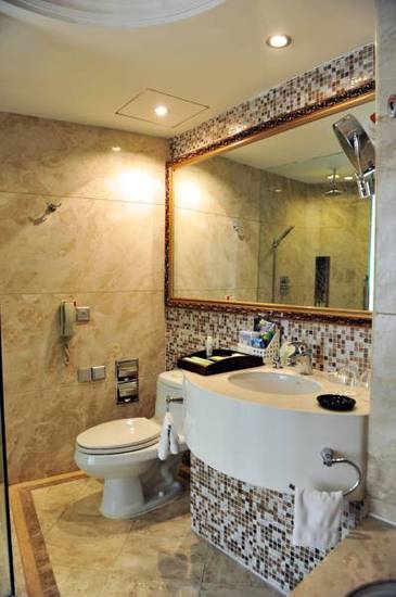 Hebei Century Hotel  5* Китай, Шицзячжуан