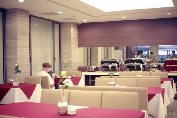 Hanoi Romance Hotel  3*