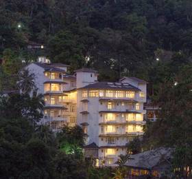 Oak Ray Serene Garden Hotel в Канди