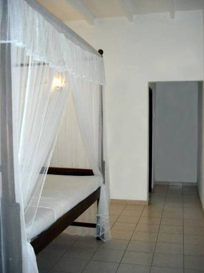 Hotel Baby Red Fish  1* Шри-Ланка, Унаватуна