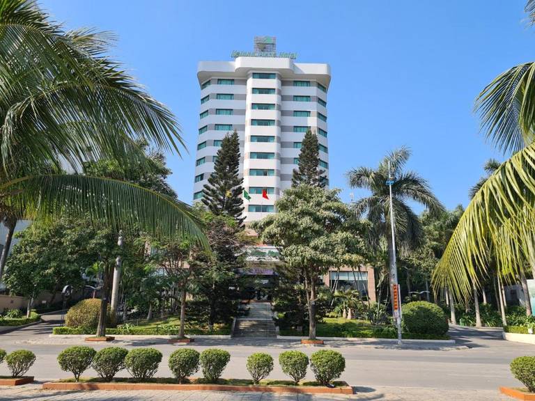 Halong Plaza