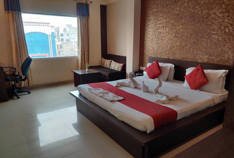 Hotel Savi Regency 