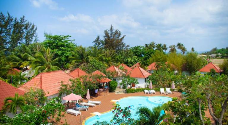 Paris Beach Resort
