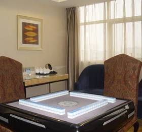 Great Dragon Hotel  в Лояне