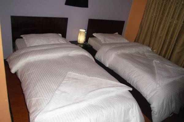 Hotel Buddha Land  2*