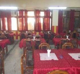 Hotel Anant Plaza  в Агре