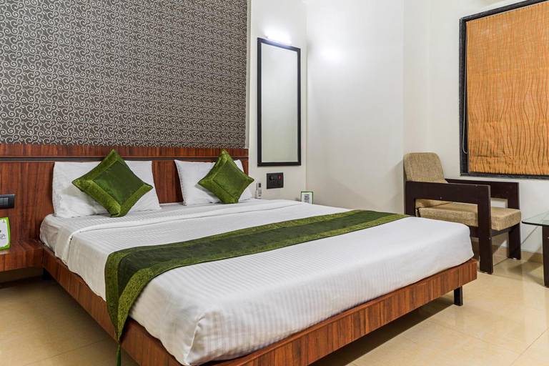 Royal Kourt Hotel 
