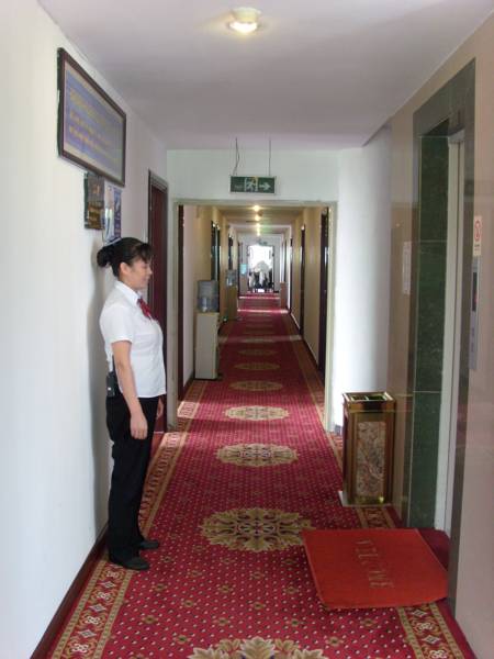 Heng Fu Lai Hotel  3*