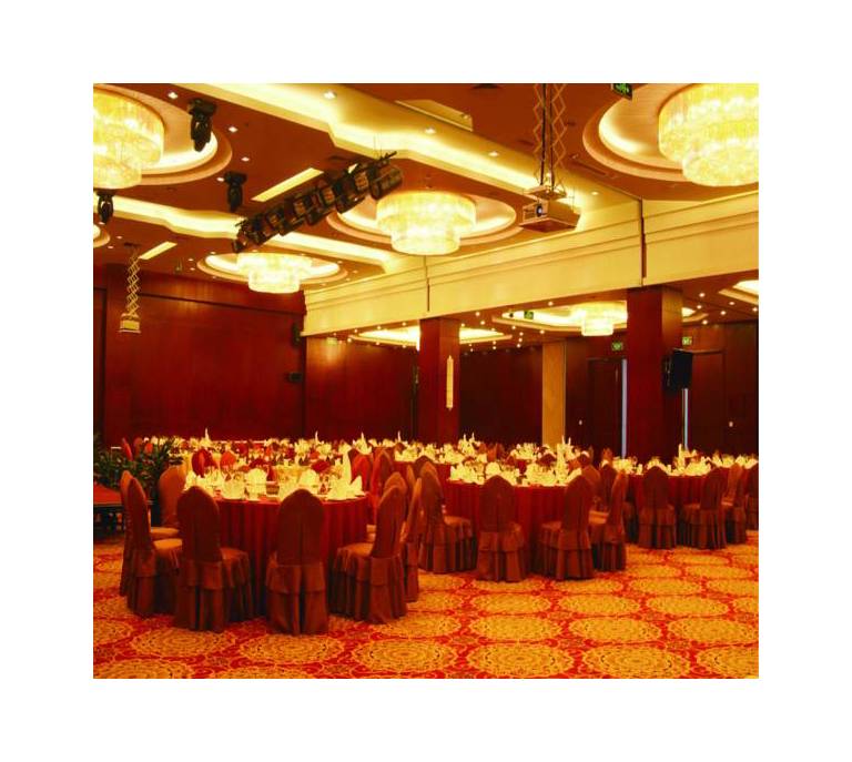 Grand Hoya Hotel 
