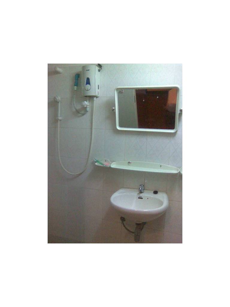 Super Star Hotel 