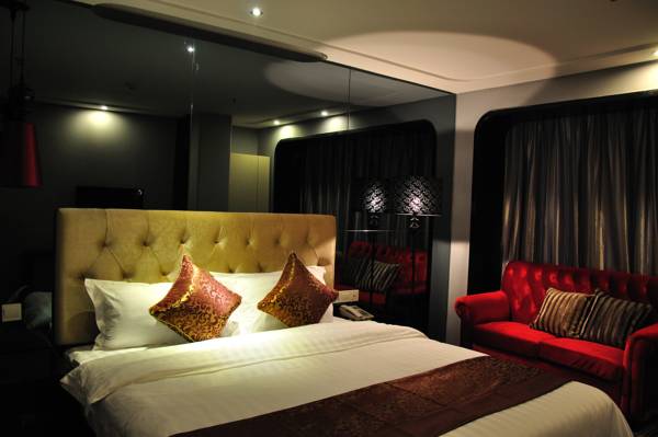Honeycomb Hotel 