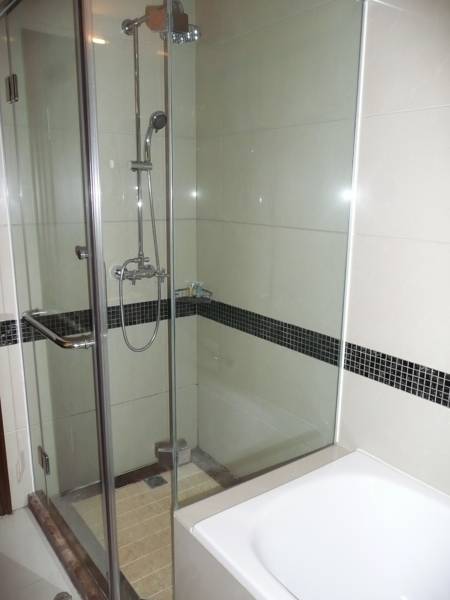 King Hall Hotel  5*