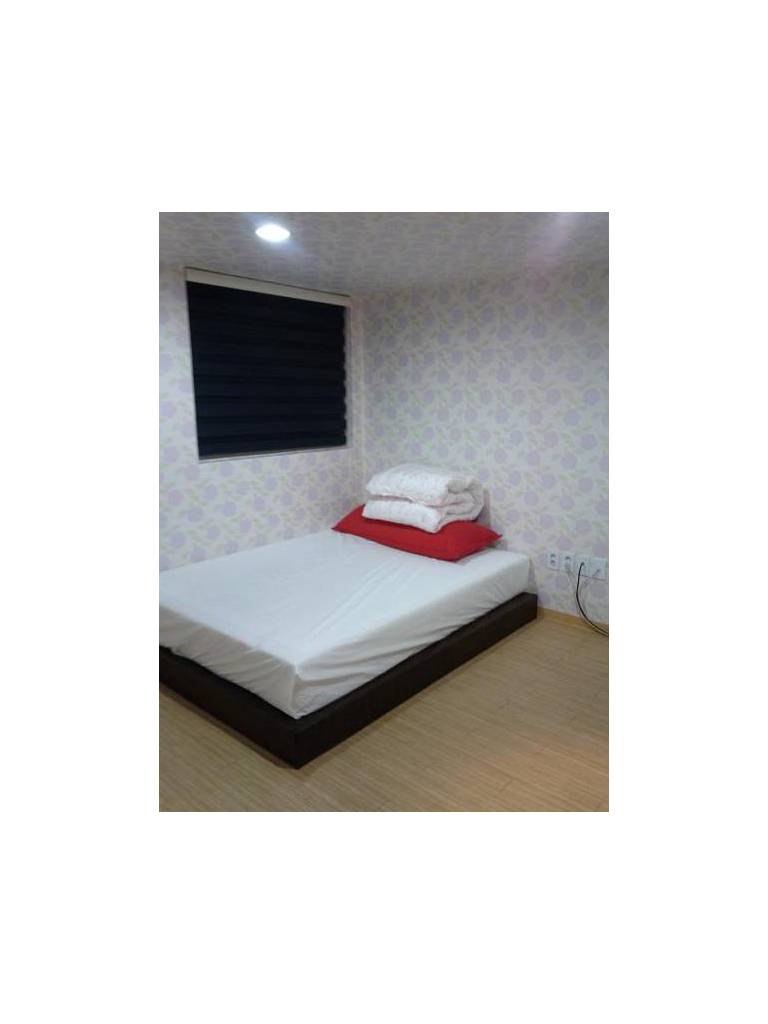 Shinchon Hostel 