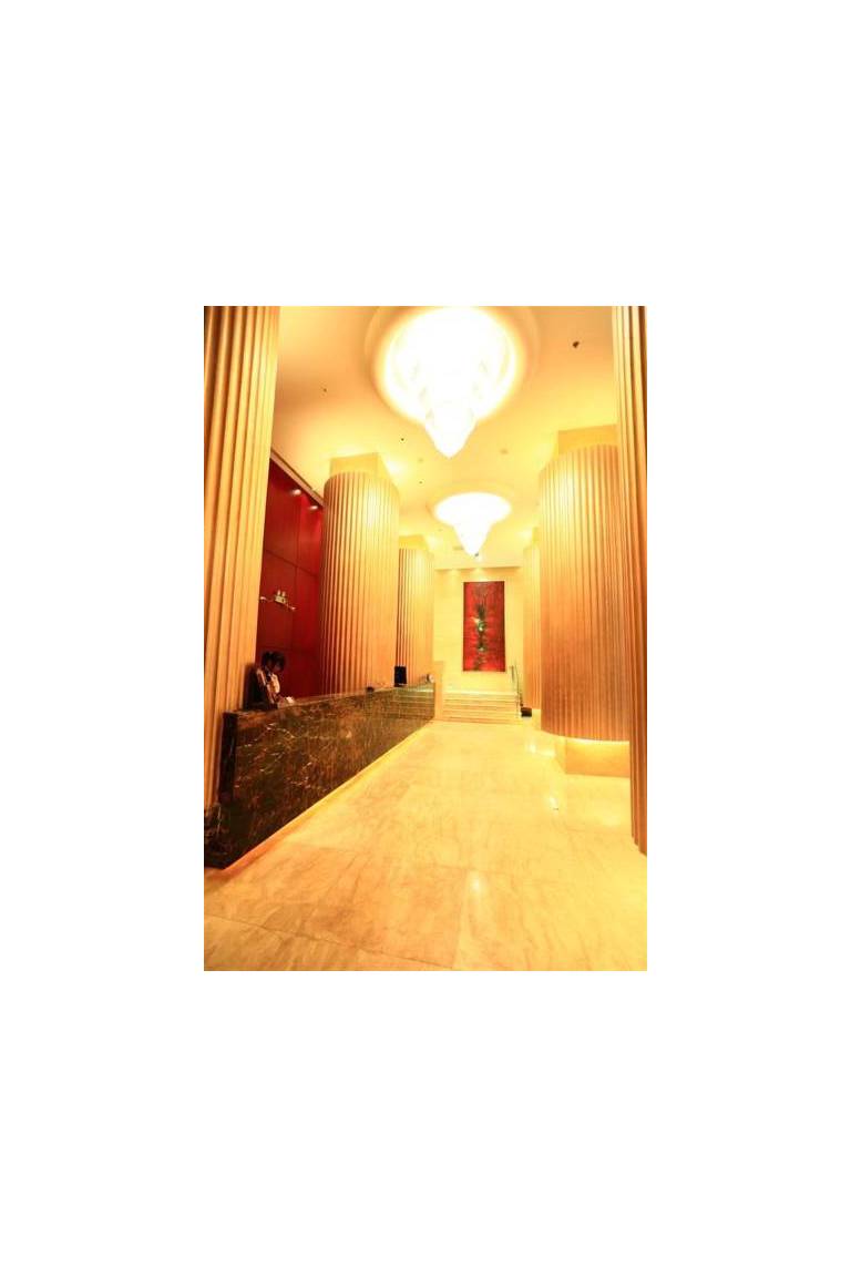 K.Raphael Hotel 