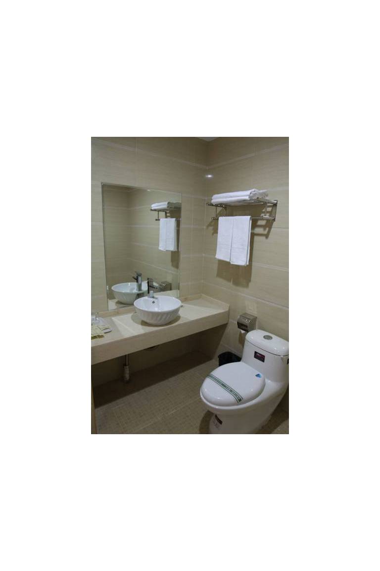 ZhongQiao Hotel 