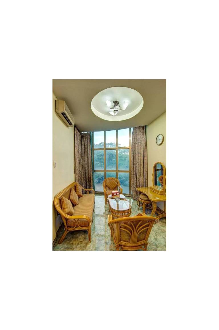 Evergreen Hotel 
