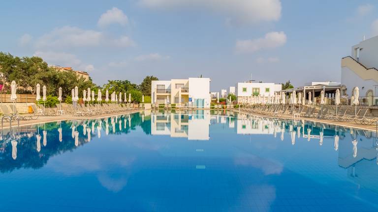 Panas Holiday Village