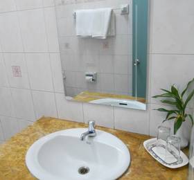 Thavixay Hotel  в Вьентьяне