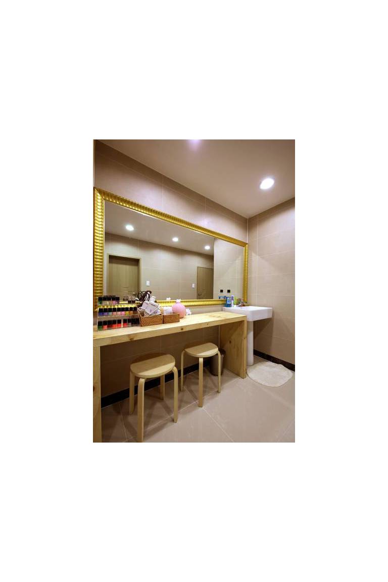 The Guesthouse 
