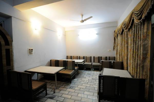 Hotel Amba Inn  1* Индия, Агра