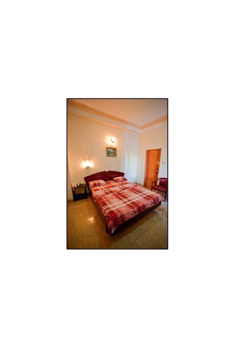 Van Phat Hotel 