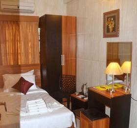Peace Park Inn  в Ченнаи