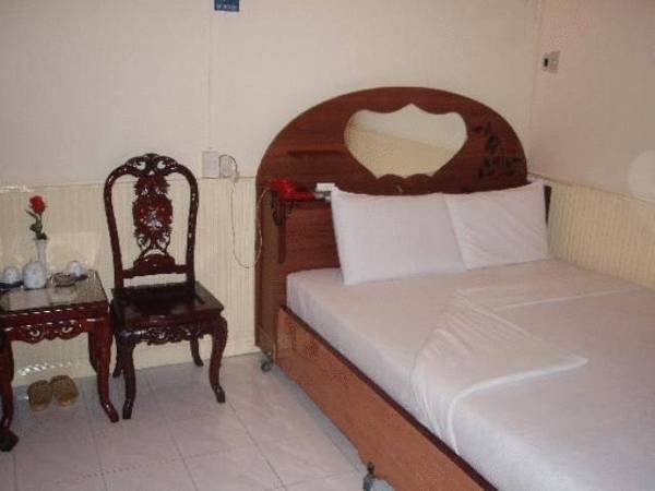 Crystal Hotel 