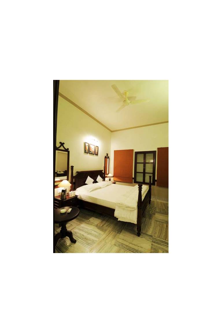 Kothi Anandam 