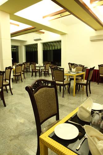 Esthell Hotel  3* Индия, Ченнаи