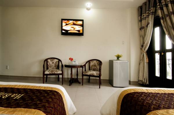 Vivyanne Hotel 2*