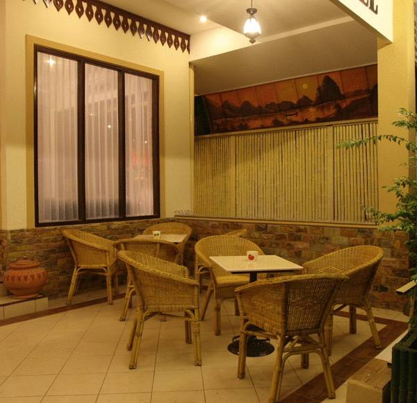 Avalon Hotel  3*