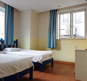 Yazhou Hotel  в Шанхае