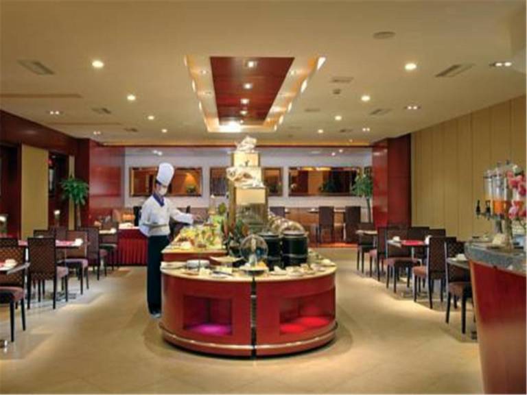 Yuloon Hotel